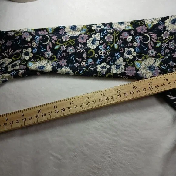 American Eagle Soft and Sexy Midi Women's Small. Floral, Bell Sleeve. Peekaboo. - Picture 8 of 10